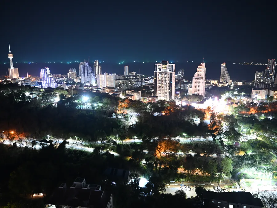 Baie de Pattaya de nuit